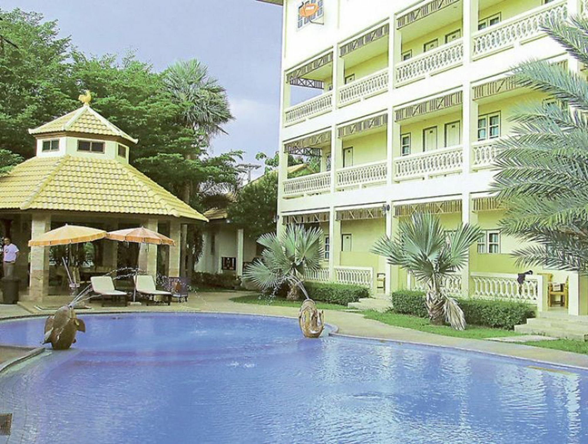 Le Palm I Hotel Pattaya Exterior photo